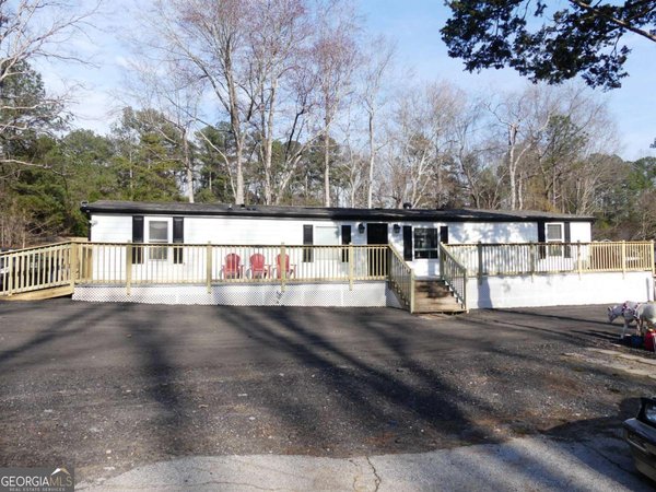 3939 Laurens Lane Snellville