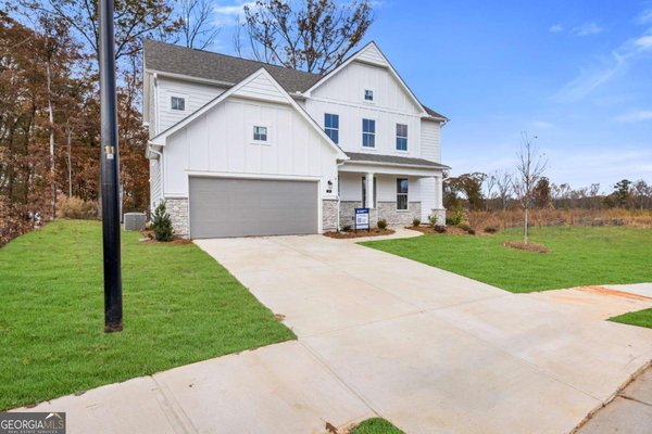 195 Hickory Grove Lane, Hoschton