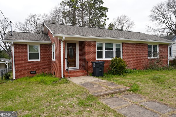 208 Avenue A LaFayette