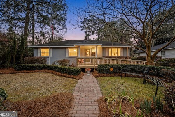 135 Derenne Avenue Savannah