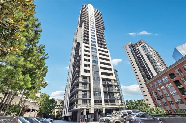 3481 Lakeside Drive Atlanta