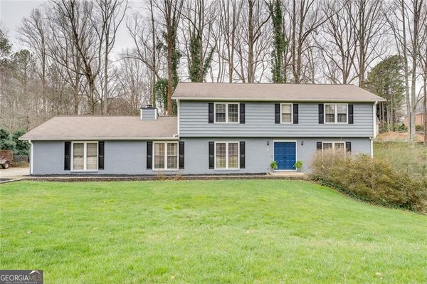 1290 Oakhaven Drive, Roswell