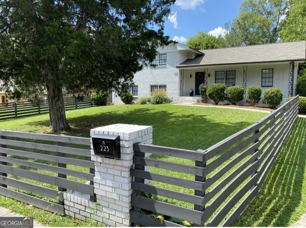 223 Fowler Circle, Marietta