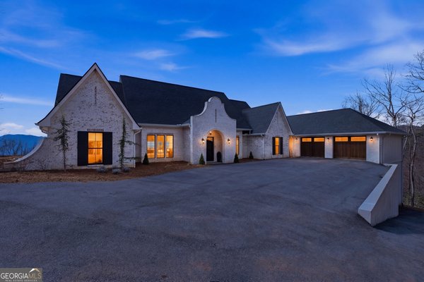 58 Buttons Lane Dillard