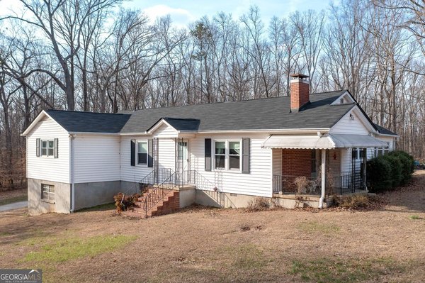 437 Cooper Lake Road Mableton