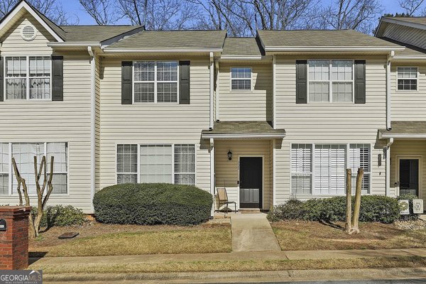 330 Brentwood Drive, Newnan