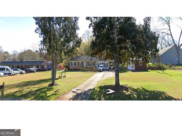 8795 Maysville Road, Maysville