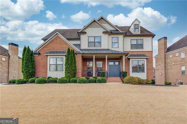 632 Rio Vista Court, Suwanee