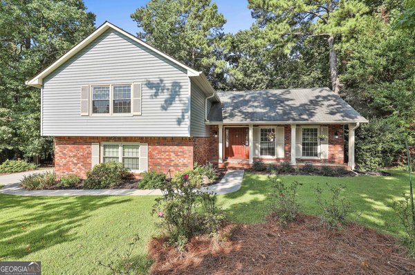 201 Lanyard Loop Peachtree City