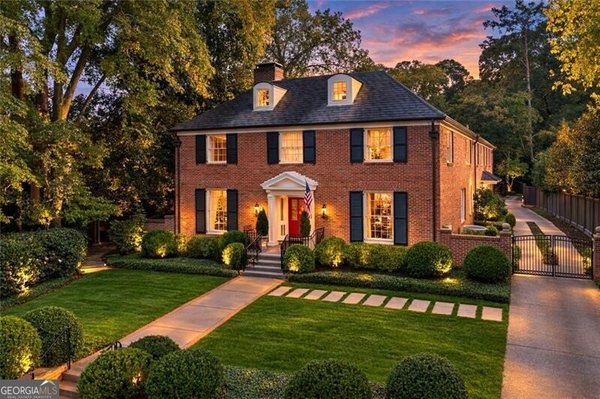 288 Peachtree Battle Avenue, Atlanta