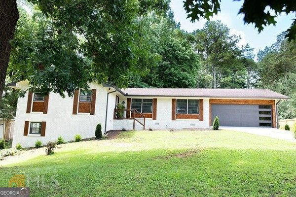 3297 Embry Circle, Atlanta