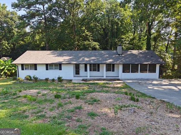 1296 Scenic Way, Lilburn
