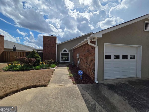 120 Garden Court, Fayetteville