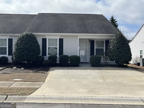 1769 Summerwoods Lane, Griffin