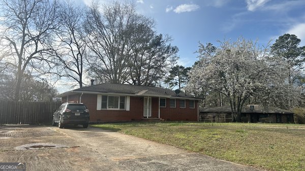 434 Dixie Lee Lane, Stone Mountain