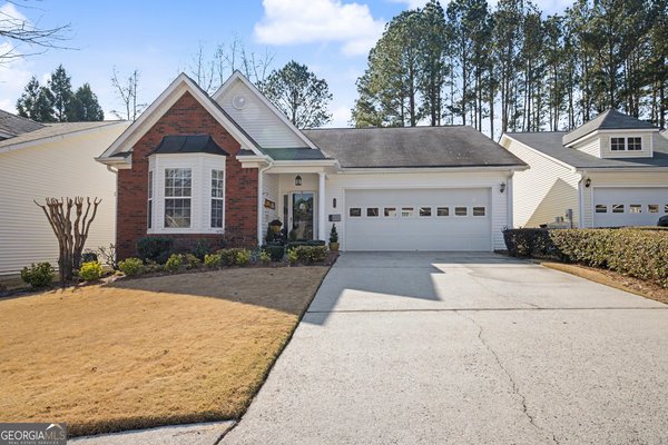 28 Vista Bella Way, Newnan