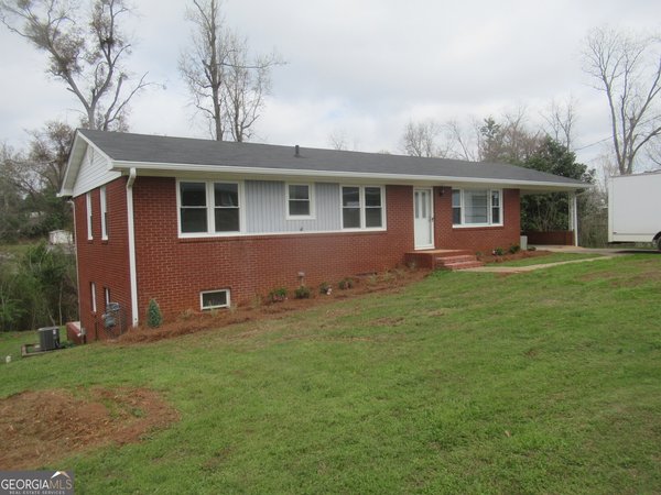 7 Linden Drive, Newnan