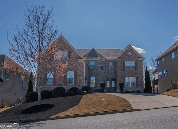 905 Stonekirk Court, Alpharetta