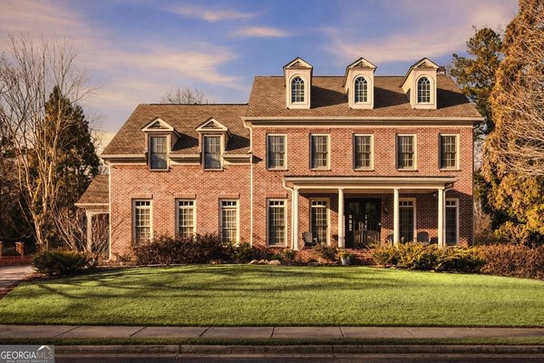 390 Ivy Knoll, Atlanta