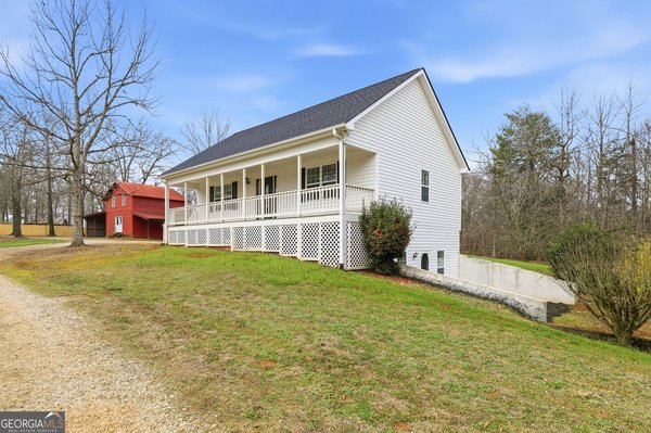 1429 Crumps Bridge Road, Martin