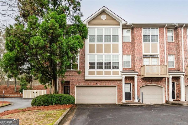 445 Sessions Street, Marietta