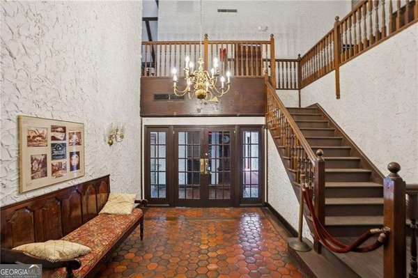 6851 Roswell Road, Atlanta