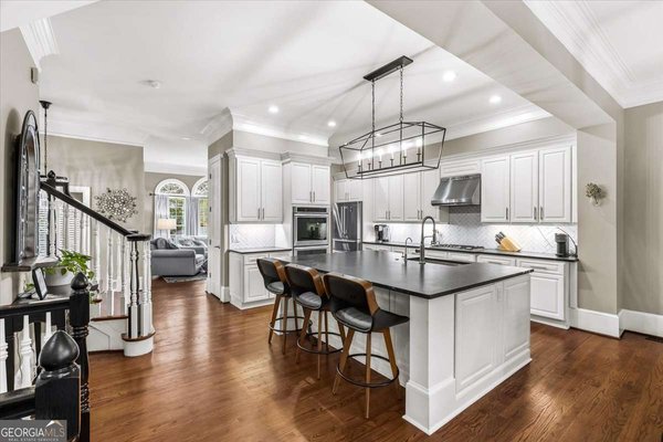 2606 Brookhaven Chase Lane, Atlanta