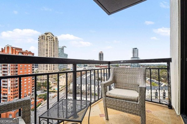 3481 Lakeside Drive, Atlanta