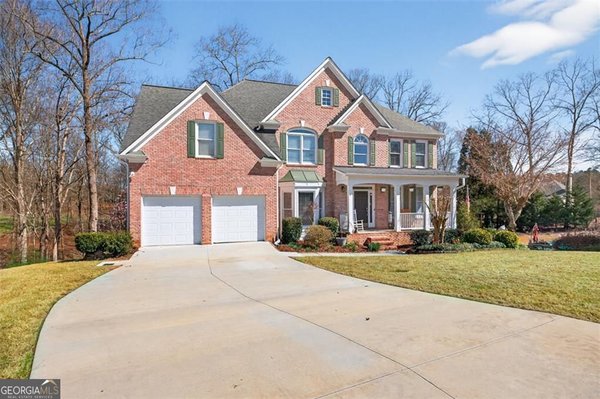 1524 Lake Heights Circle Dacula