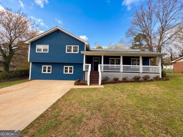 1272 Owen Circle, Sugar Hill