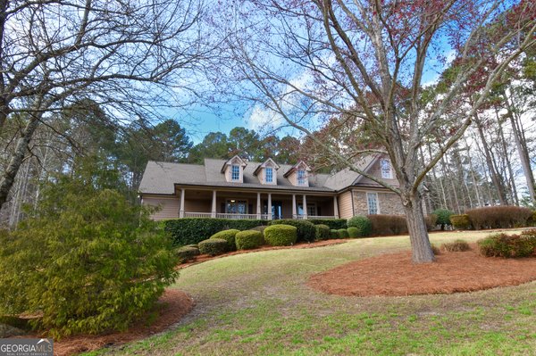208 Chandler Walk, Loganville