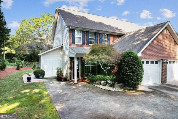 1506 Summer Gate Way Dalton