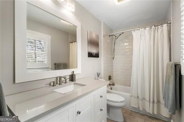 14 Sycamore Square, Decatur