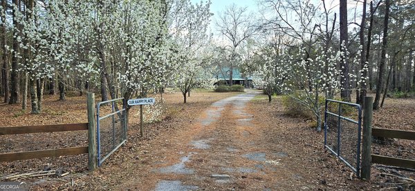 1851 I G Lanier Road, Pembroke