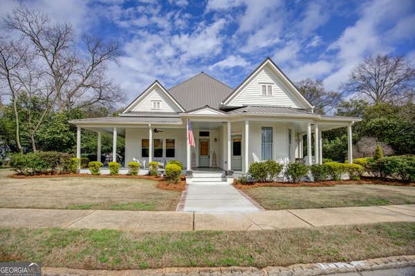 88 College Street, McDonough