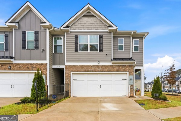 111 Hampton Circle, McDonough