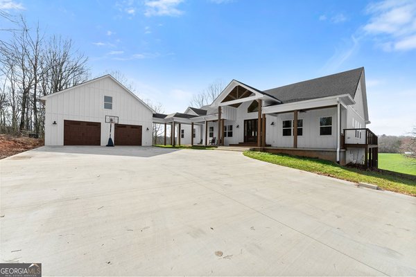 201 Fred Pitts Road, Demorest