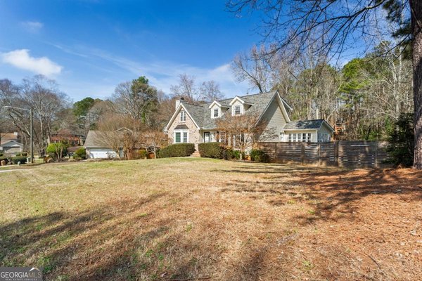 2320 Brownstone Court, Marietta