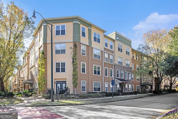 10 Perimeter Summit Boulevard, Atlanta