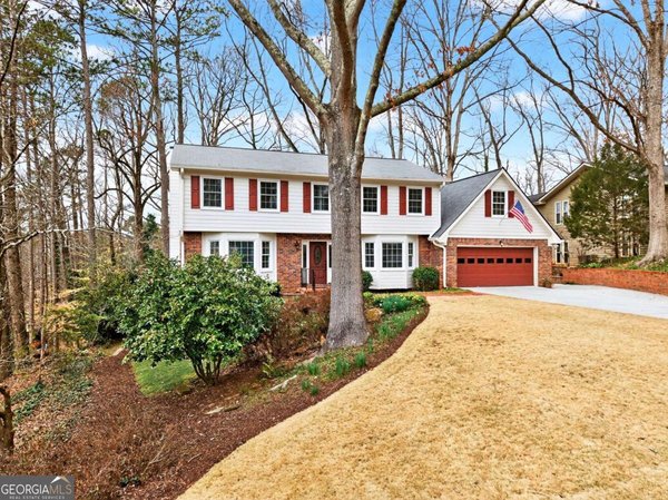 1663 Huntingford Drive Marietta