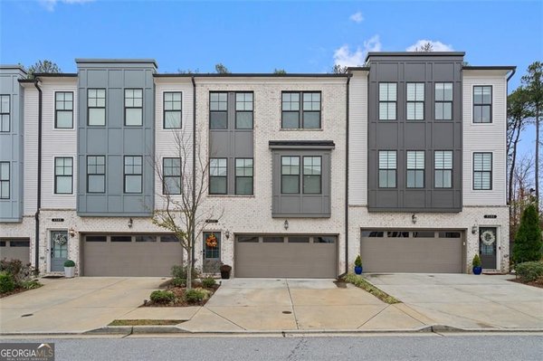 6176 Eves Way, Norcross