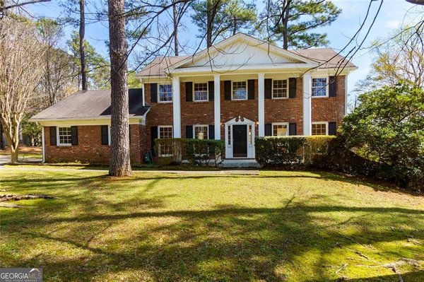 1381 Brenton Drive, Brookhaven