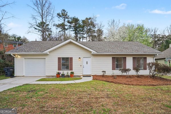 555 Cardell Circle, Mableton