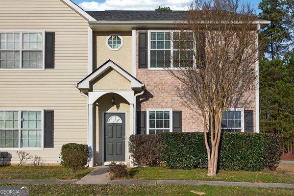 8600 Thomas Road, Riverdale