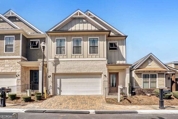 642 Stickley Oak Way Woodstock