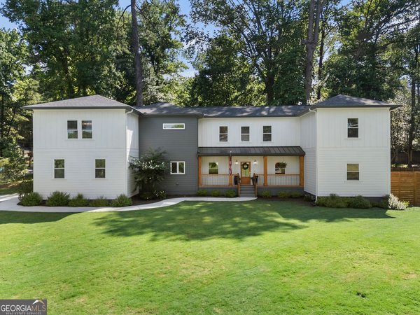 3899 Carlton Drive, Atlanta