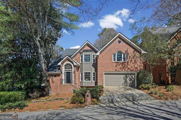 1018 Mill Creek Manor, Brookhaven