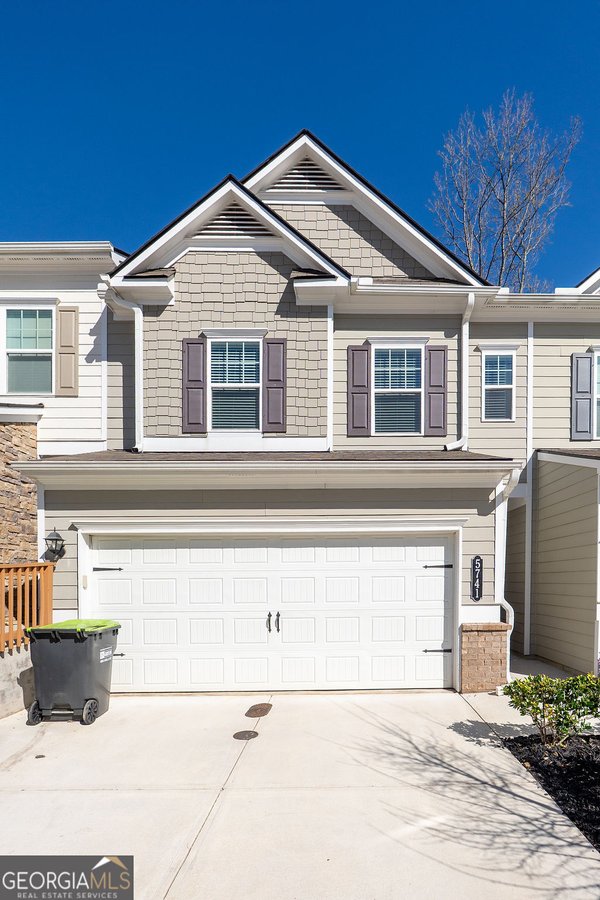 5741 Silver Lake Drive, Mableton