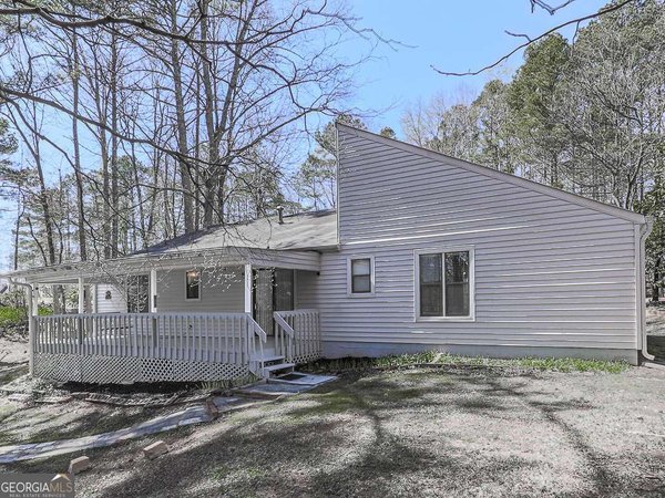 5506 Vaughn Road, Woodstock