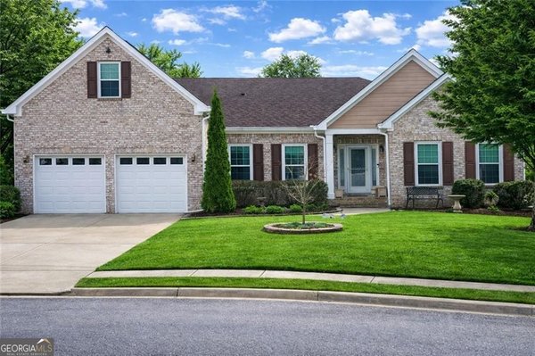 229 Forest Creek Lane, Canton